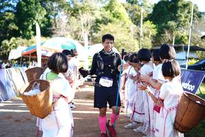 BIB: 2198
                            <button type="button" onclick="openModal(19047807)" class="btn btn-primary btn-sm float-right btn-popup" data-toggle="modal" data-target=".modal-high-quality">
                        <i class="fas fa-shopping-cart"></i> Add to Cart
                    </button>
                                            <button type="button" onclick="isThisMe(19047807, true)" class="btn btn-success btn-sm float-right btn-popup btn-isme hidden" data-toggle="tooltip" data-placement="bottom" title="นี่คือรูปของคุณใช่ไหม คลิกที่นี่เพื่อเอาเข้าอัลบั้ม">
                        <i class="fas fa-plus"></i> Add to album
                    </button>
                    <button type="button" onclick="isThisMe(19047807, false)" class="btn btn-warning btn-sm float-right btn-popup btn-isnotme hidden">
                        <i class="fas fa-ban"></i> Remove from album
                    </button>